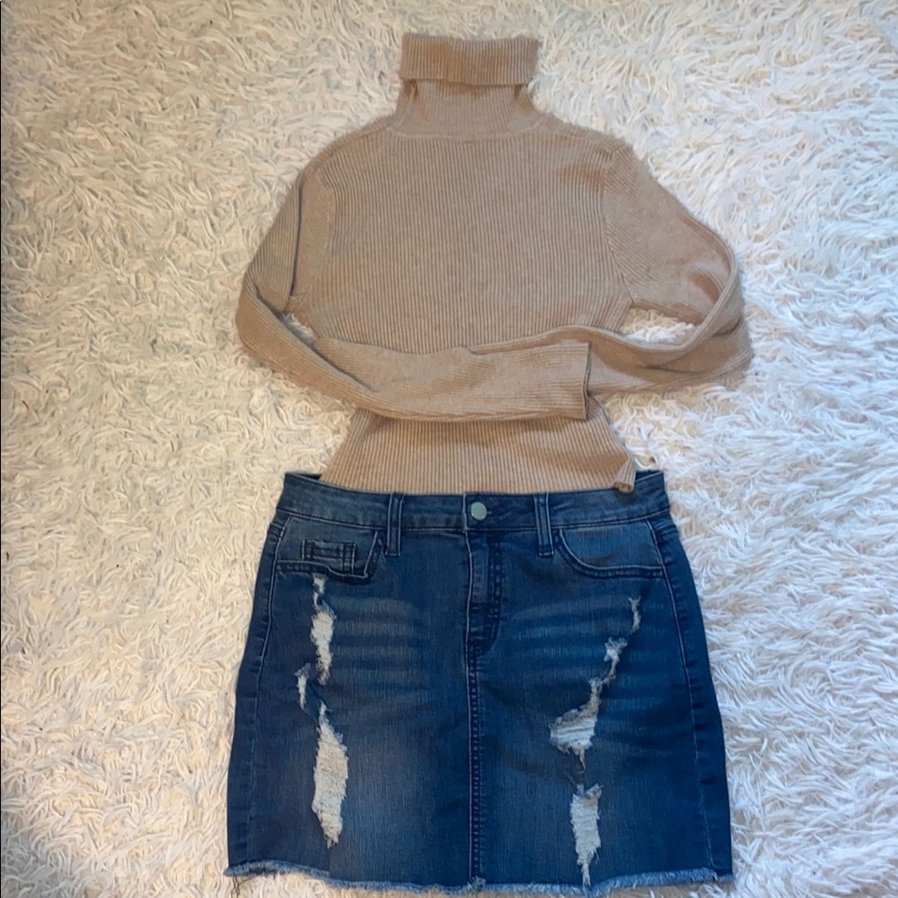 Tinseltown Tan and Blue Mini Skirt